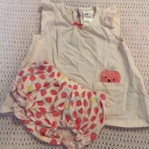 H&M strawberry outfit 🍓